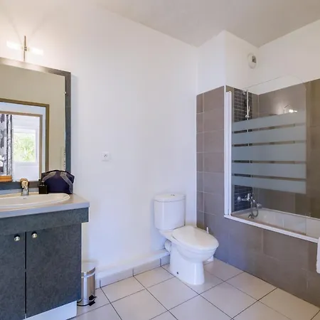 Apartahotel Zenitude Residences 3*