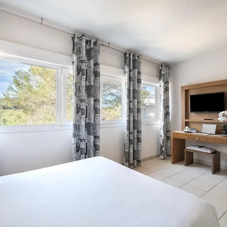 Zenitude Residences 3*
