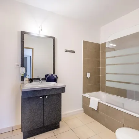 Apartahotel Zenitude Residences 3*